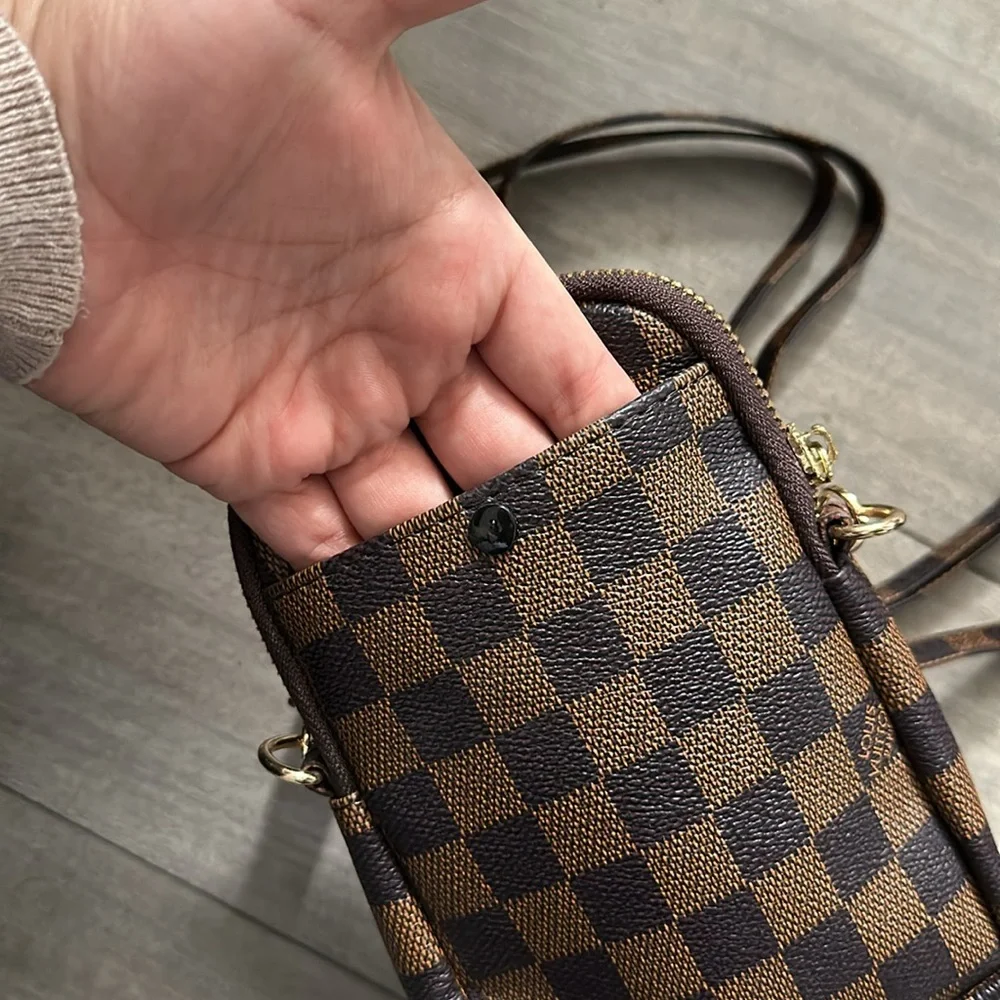 Fashion crossover bag 🤎 - Picture 4 of 6